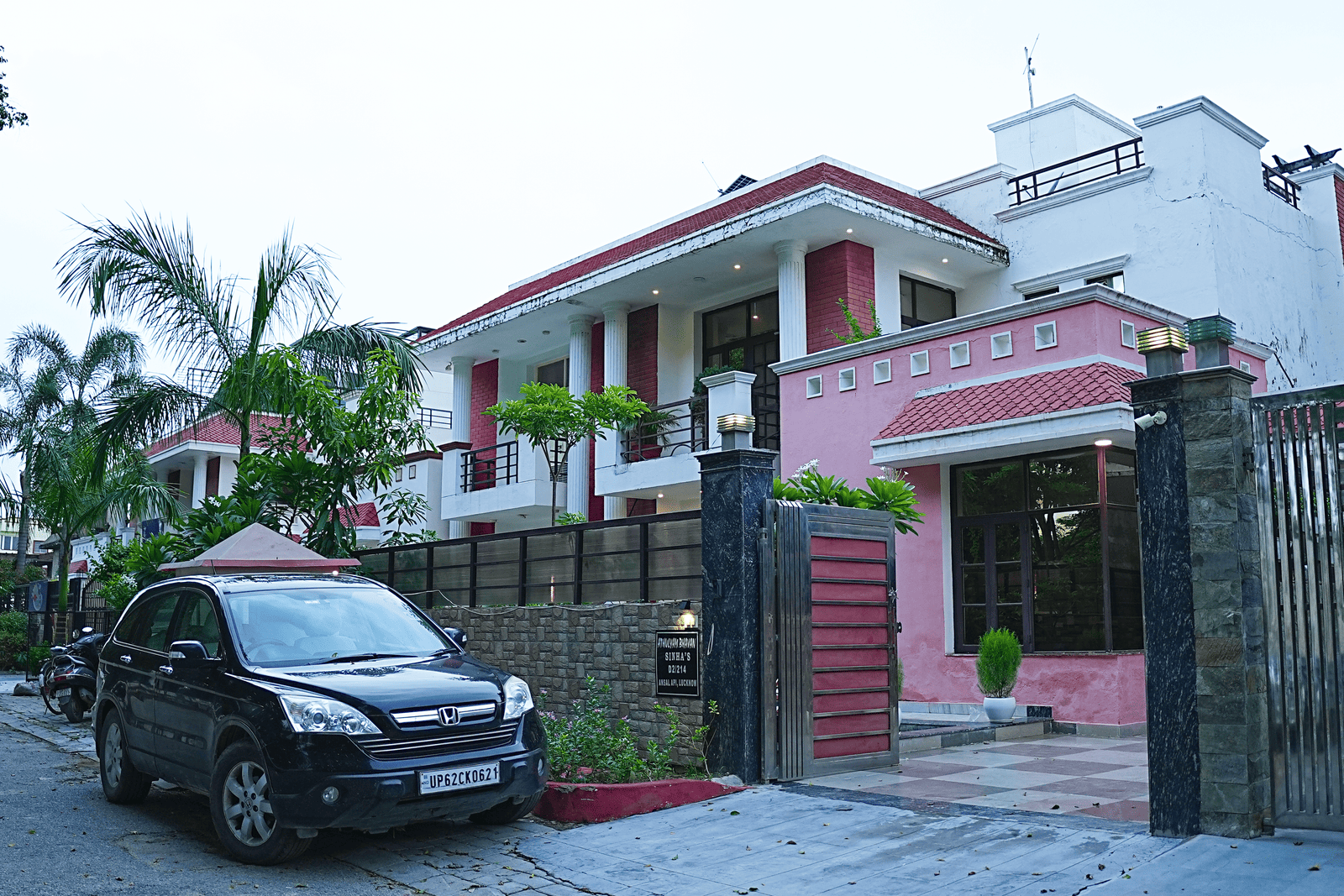 Cozy Retreat I Free Breakfast | Near Centrum Hotel