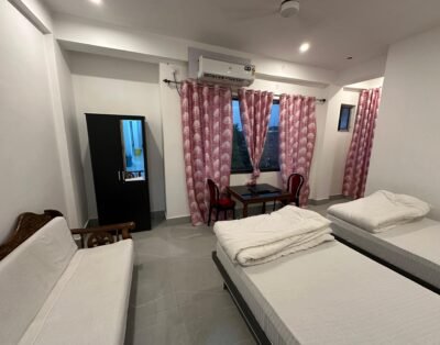 Deluxe Four bed AC Room